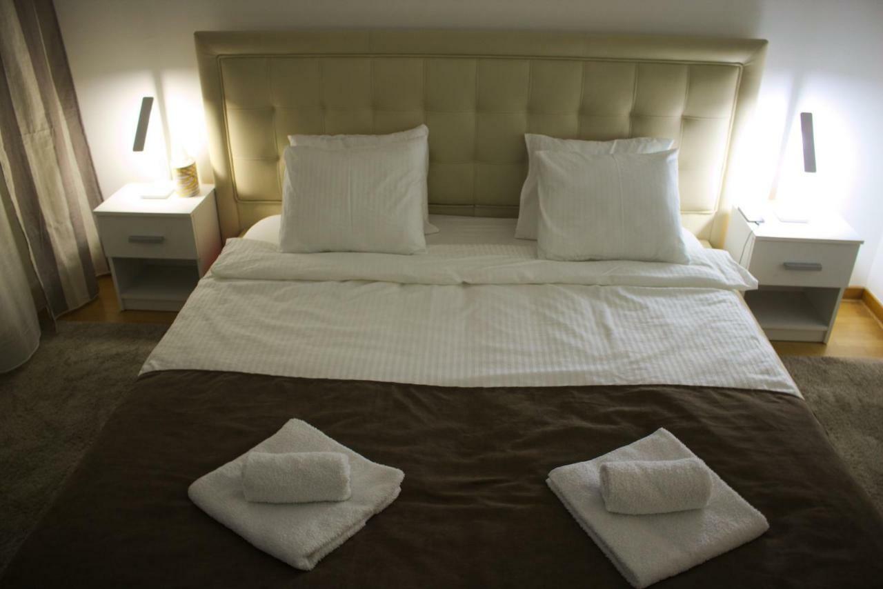 Royal Apartment Belvill Belgrado Buitenkant foto