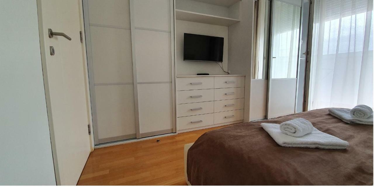 Royal Apartment Belvill Belgrado Buitenkant foto